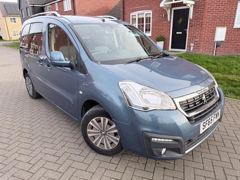 /photos/12089/9e7fd6fb-4e3e-4975-998e-da10e718f258_i800x600.jpg
